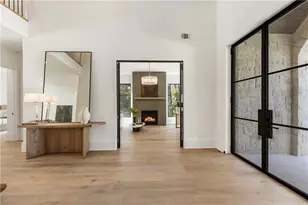 388 Londonberry Rd NW, Sandy Springs, GA 30327 - Photo 10