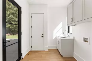 388 Londonberry Rd NW, Sandy Springs, GA 30327 - Photo 30