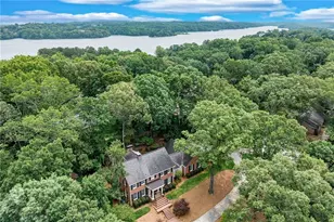 2626 Club Dr, Gainesville, GA 30506 - Photo 14