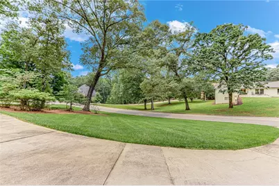 2626 Club Drive, Gainesville, GA 30506 - Photo 6