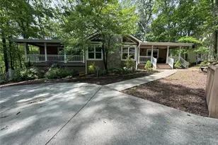 334 Eagle Cir, Dillard, GA 30537 - Photo 2