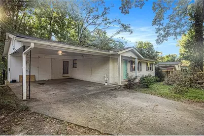 2210 Rhinehill Road SE, Atlanta, GA 30315 - Photo 2