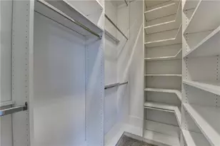 6602 Sterling Dr, Atlanta, GA 30328 - Photo 24