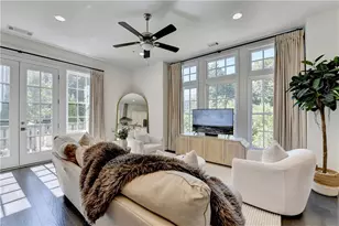 6602 Sterling Dr, Atlanta, GA 30328 - Photo 2