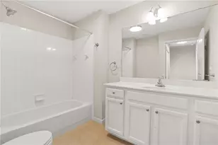 3040 Peachtree Rd NW, Atlanta, GA 30305 - Photo 12