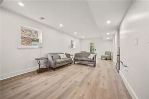 2433 Helmsdale Dr NE, Atlanta, GA 30345 - Photo 22