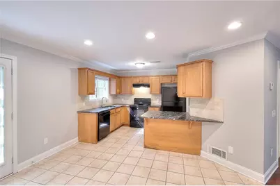 372 Ashton Way, Winder, GA 30680 - Photo 8