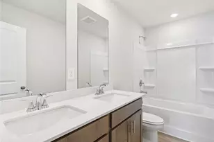 863 Misty Holw Trl, Lawrenceville, GA 30045 - Photo 16