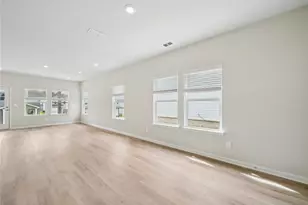 863 Misty Holw Trl, Lawrenceville, GA 30045 - Photo 6