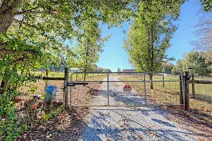 539 B Wilson Rd, Commerce, GA 30529 - Photo 68