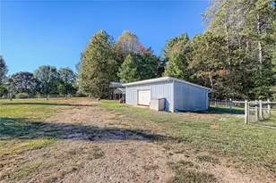 539 B Wilson Rd, Commerce, GA 30529 - Photo 56