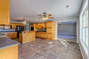 539 B Wilson Rd, Commerce, GA 30529 - Photo 26