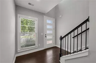 552 Ember Ln, Atlanta, GA 30318 - Photo 8
