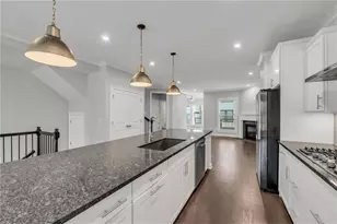 552 Ember Ln, Atlanta, GA 30318 - Photo 16