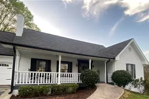 3925 Mark Lake Rd, Cumming, GA 30028 - Photo 4