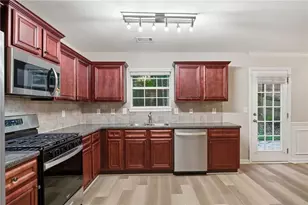 326 Hidden Creek Ln, Canton, GA 30114 - Photo 8