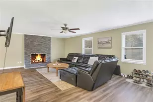 450 Valley Woods Cir SE, Conyers, GA 30094 - Photo 6