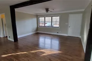 318 Lynnwood Dr, Woodstock, GA 30188 - Photo 6