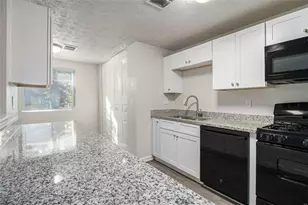 2154 Scarbrough Dr, Stone Mountain, GA 30088 - Photo 10