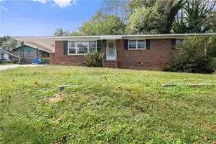 574 S Sage Street S, Toccoa, GA 30577 - Photo 4