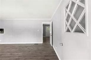 574 S Sage Street S, Toccoa, GA 30577 - Photo 6