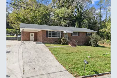 574 S Sage Street S, Toccoa, GA 30577 - Photo 1