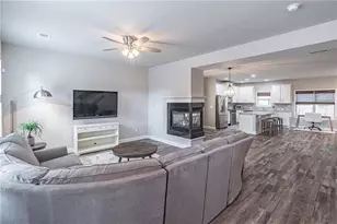 4138 Baverton Dr, Suwanee, GA 30024 - Photo 2