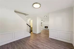 390 Manor Glen Dr, Suwanee, GA 30024 - Photo 8