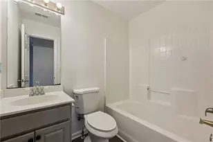 390 Manor Glen Dr, Suwanee, GA 30024 - Photo 20