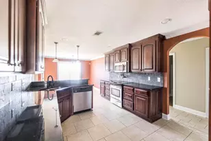 402 Charlotte Drive, Bonaire, GA 31005 - Photo 12