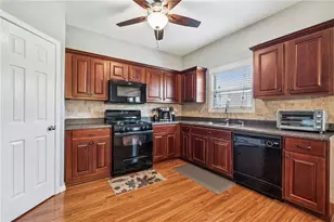 1959 Lakeshore Overlook Cir NW, Kennesaw, GA 30152 - Photo 12