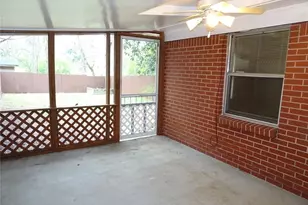 283 Lake Dr, Atlanta, GA 30340 - Photo 4