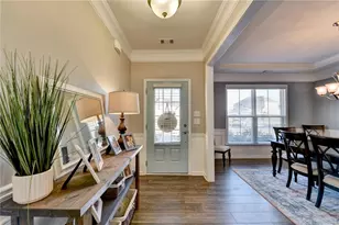 6409 Maple Park Ln, Hoschton, GA 30548 - Photo 4