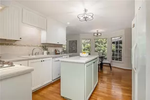 165 Spring Field Ln, Marietta, GA 30068 - Photo 20