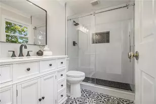 165 Spring Field Ln, Marietta, GA 30068 - Photo 8