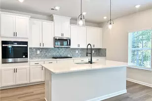 2929 Sweet Red Cir, Braselton, GA 30517 - Photo 4