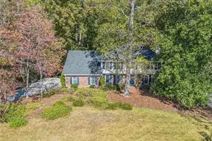 1820 Branch Valley Dr, Roswell, GA 30076 - Photo 2