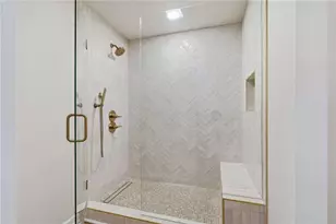 2930 Sawtooth Cir, Alpharetta, GA 30022 - Photo 6