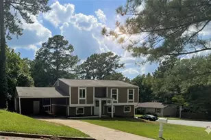 4941 Isle Royal Ct, Stone Mountain, GA 30088 - Photo 1