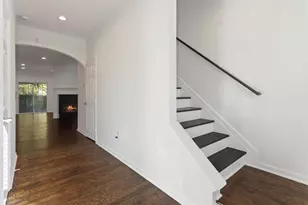 2401 Heritage Park Circle NW, Kennesaw, GA 30144 - Photo 4