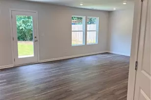 1100 Wedgewood Dr NW, Atlanta, GA 30318 - Photo 4