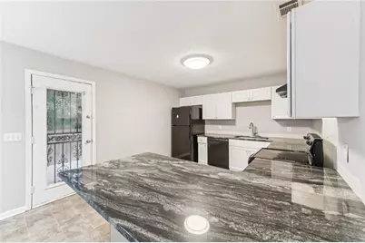 3918 Valley Brook Road, Snellville, GA 30039 - Photo 12