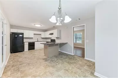 3918 Valley Brook Road, Snellville, GA 30039 - Photo 10