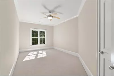 5027 Green Pine Drive, Atlanta, GA 30342 - Photo 56