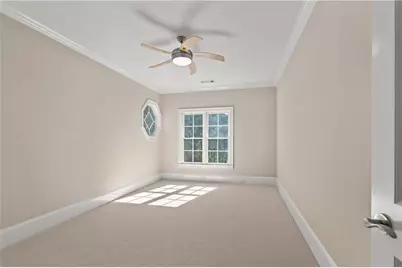 5027 Green Pine Drive, Atlanta, GA 30342 - Photo 52