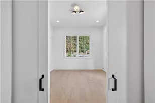 3855 Town Farms Dr, Peachtree Corners, GA 30092 - Photo 10