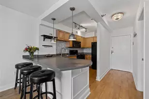 2479 Peachtree Rd NE, Atlanta, GA 30305 - Photo 10