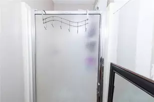 705 Allens Landing Dr, Lawrenceville, GA 30045 - Photo 12