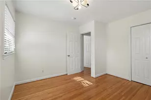 490 E Pharr Road E, Decatur, GA 30030 - Photo 16