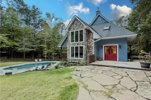 4569 Tiffany Ln, Loganville, GA 30052 - Photo 2